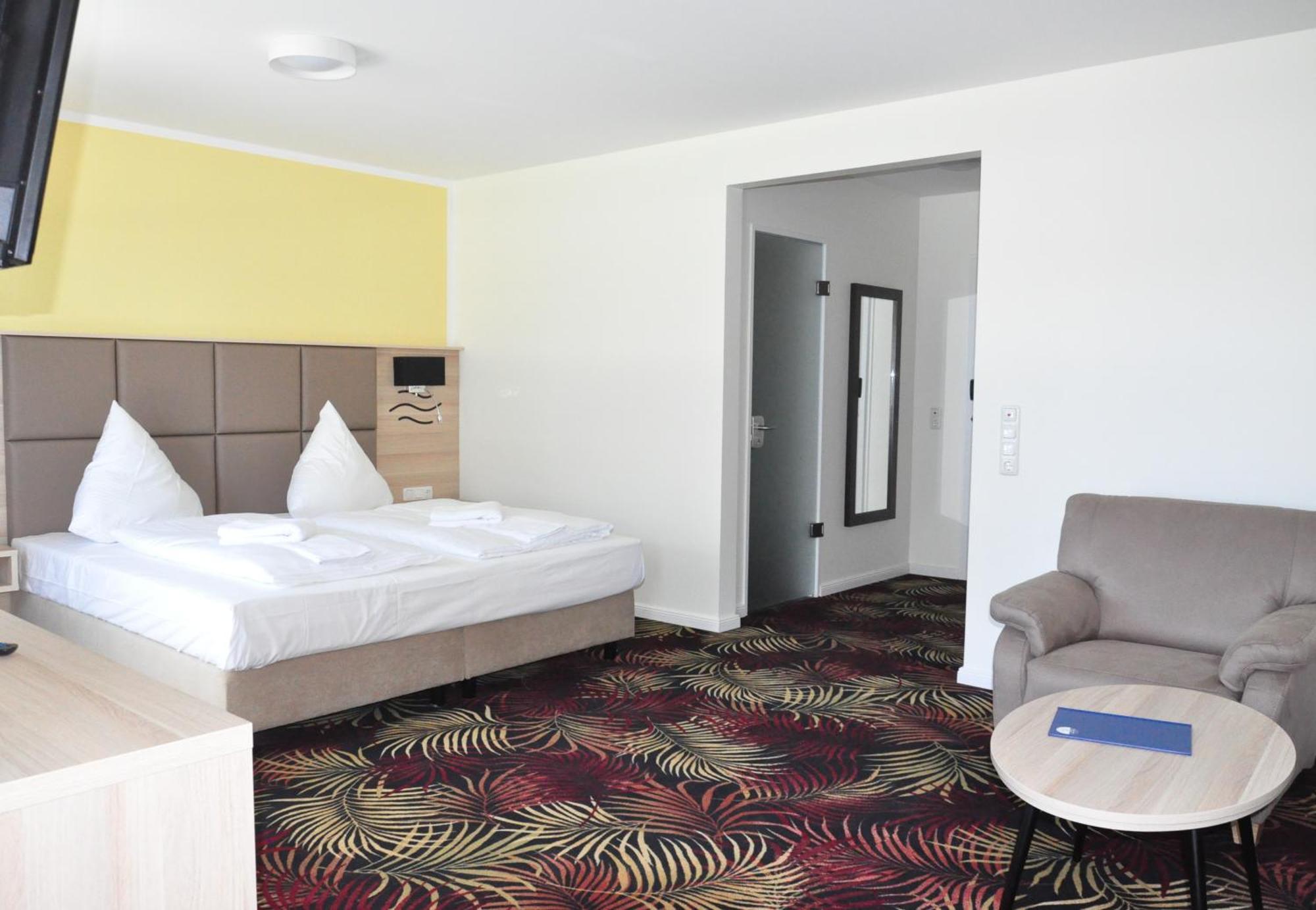 Avalon Hotel Bellevue フェーマルン エクステリア 写真