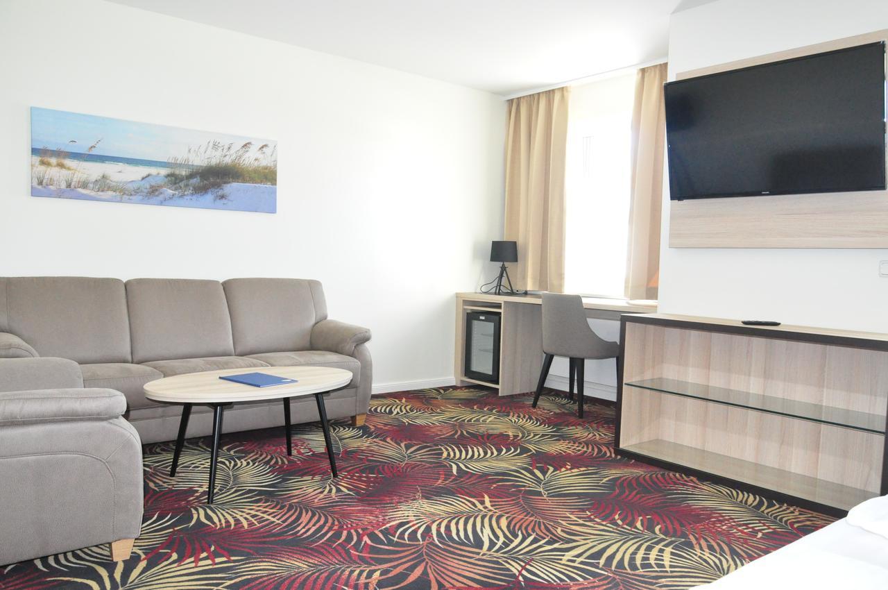 Avalon Hotel Bellevue フェーマルン エクステリア 写真